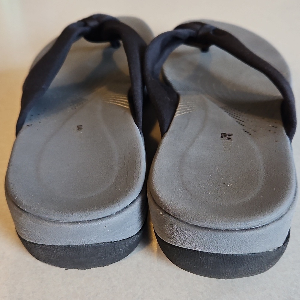 Clarks Cloudstepper Cusion Thong Sandals - Picture 6 of 12